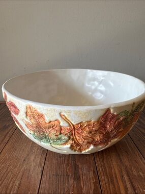White Ceramic Decorative Bowl with Autumn Leaf Motif